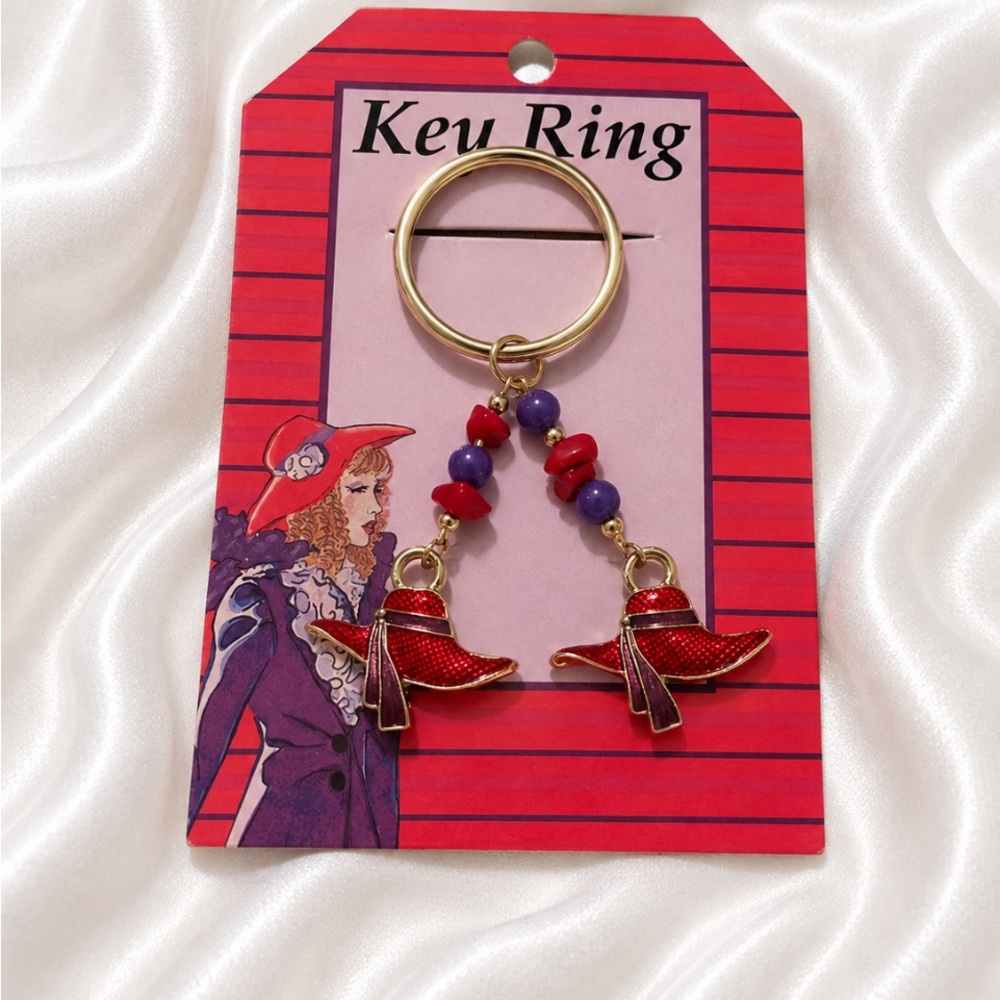 RED HAT SOCIETY Charm Key Ring 💥🆕💥